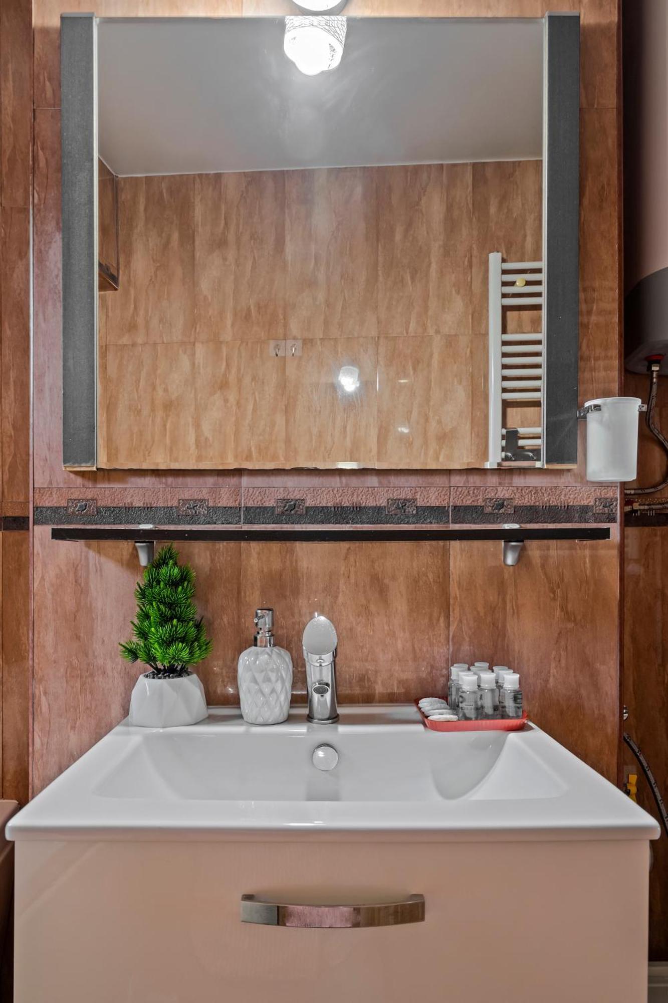 4 Rooms Unirii 47 Bukares Bagian luar foto