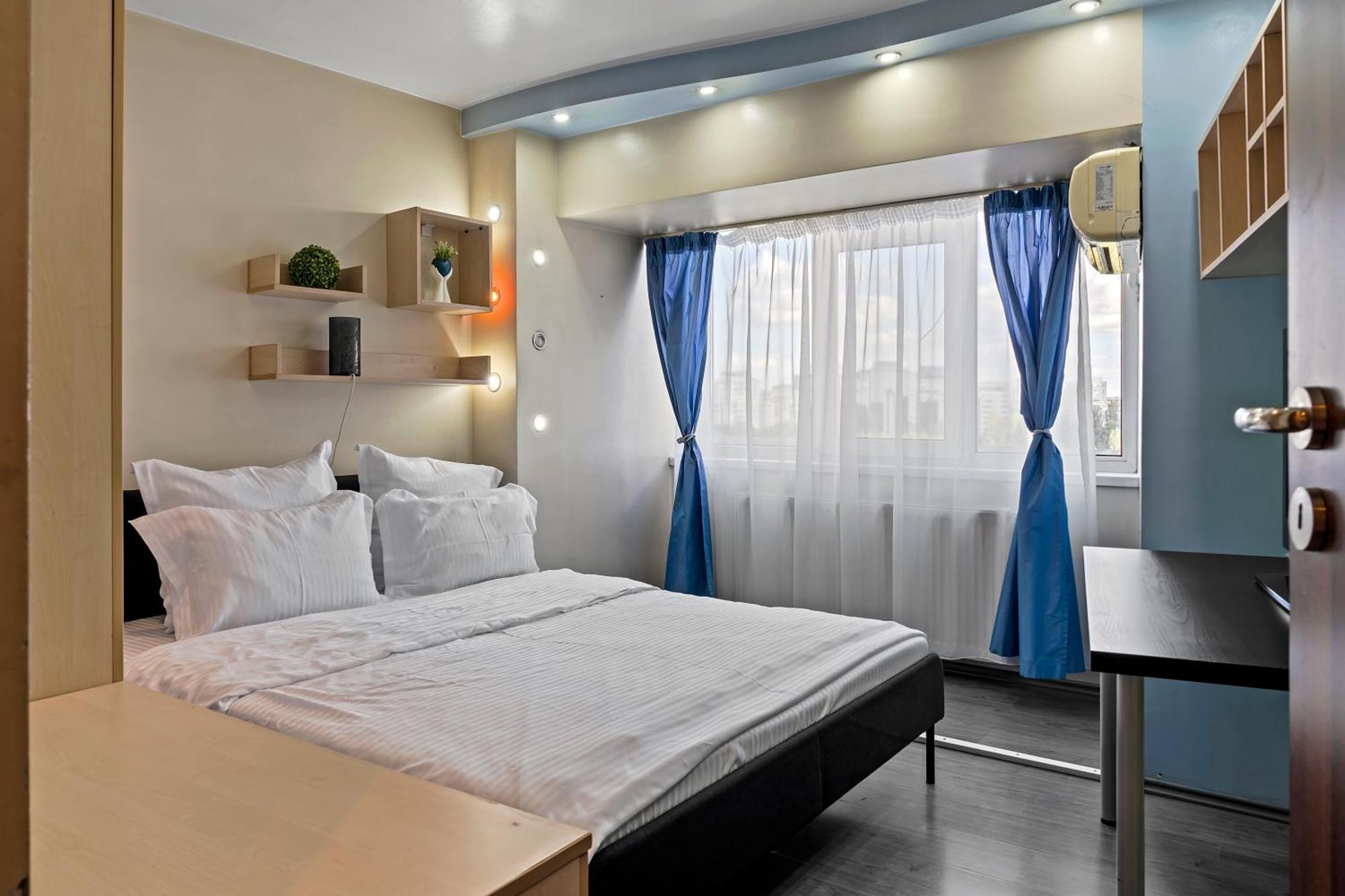 4 Rooms Unirii 47 Bukares Bagian luar foto